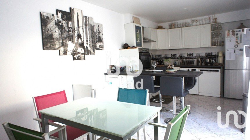 Apartment 4 rooms of 87 m² in Marseille (13015)