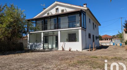 Maison traditionnelle 11 pièces de 235 m² à Saint-Girons (09200)