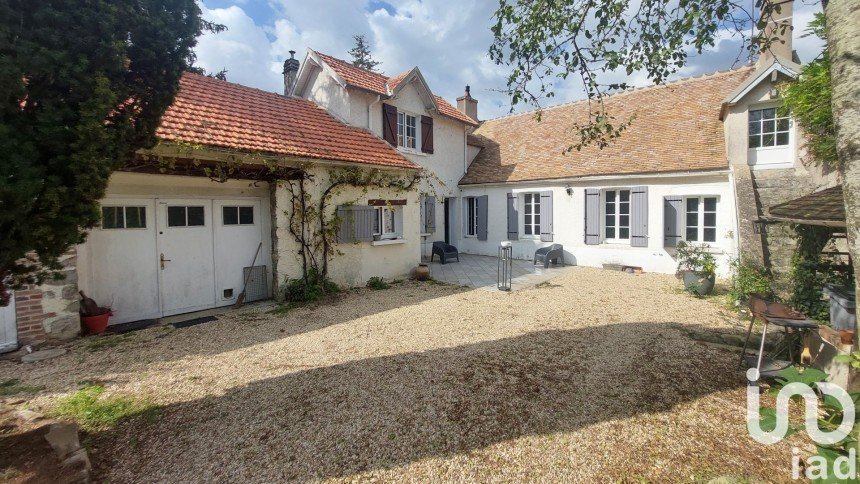 House 7 rooms of 138 m² in Villeblevin (89340)