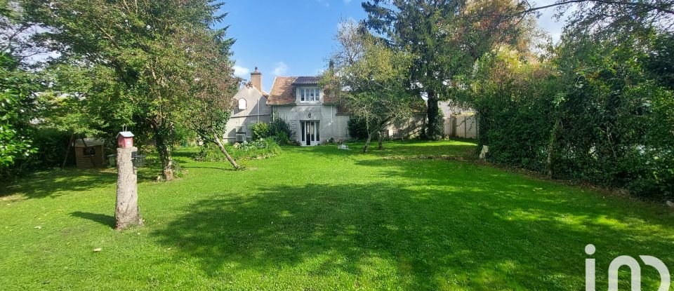 Maison 7 pièces de 138 m² à Villeblevin (89340)