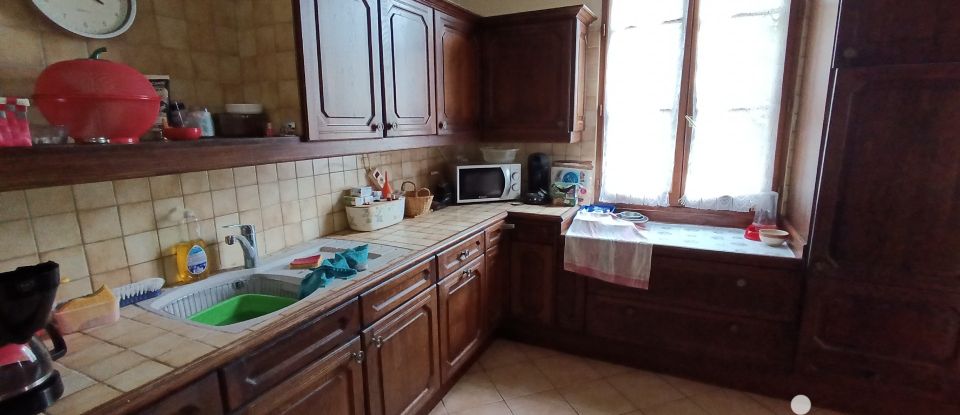 House 5 rooms of 100 m² in Vicq-sur-Nahon (36600)