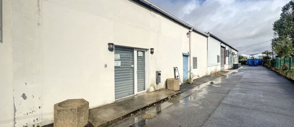 Business premises of 213 m² in Brie-Comte-Robert (77170)