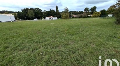 Terrain de 1 004 m² à Fontcouverte (17100)