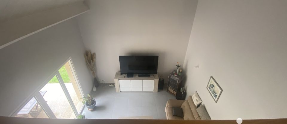 Maison 6 pièces de 189 m² à Darvault (77140)