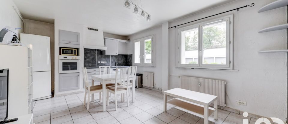 Apartment 2 rooms of 47 m² in Oullins (69600)