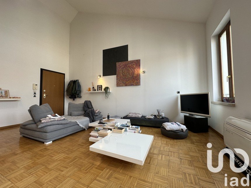 Loft 2 rooms of 79 m² in Cannes (06400)