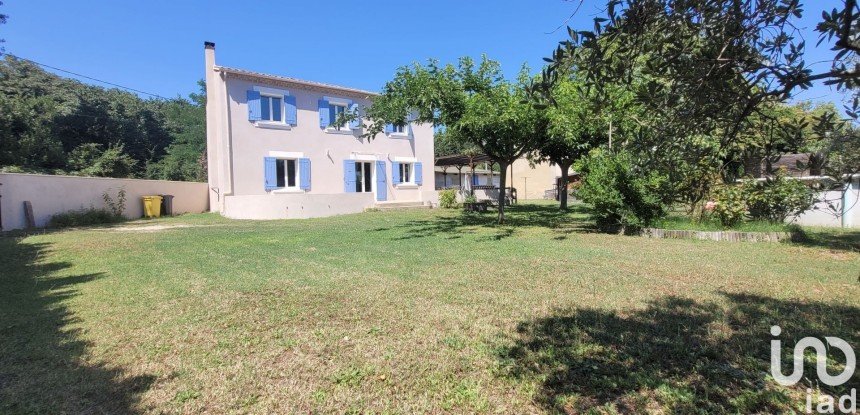 Maison 4 pièces de 110 m² à Caumont-sur-Durance (84510)