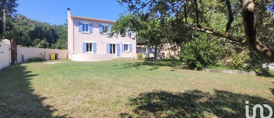 Maison 4 pièces de 110 m² à Caumont-sur-Durance (84510)