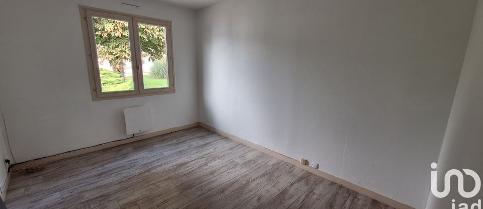 Maison 5 pièces de 101 m² à Étrechet (36120)