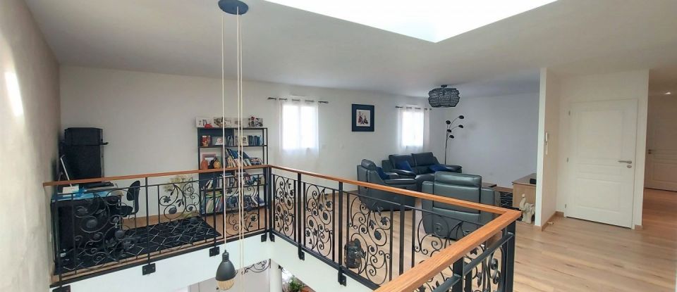 Maison 8 pièces de 212 m² à Les Sables-d'Olonne (85100)