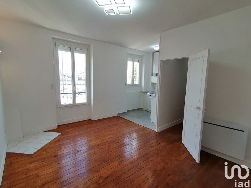 Appartement 2 pièces de 48 m² à Poissy (78300)