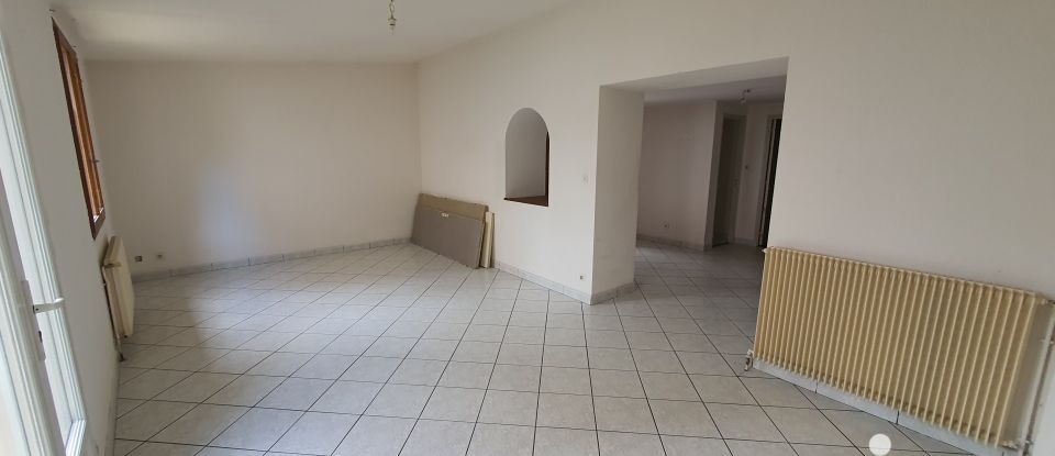 Maison de village 4 pièces de 90 m² à Blanzat (63112)