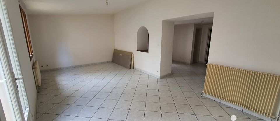 Maison de village 4 pièces de 90 m² à Blanzat (63112)