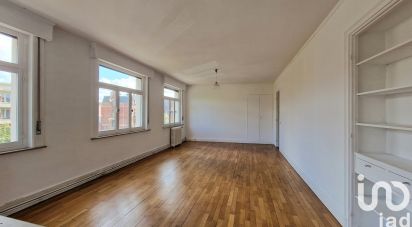 Appartement 4 pièces de 86 m² à Lille (59800)