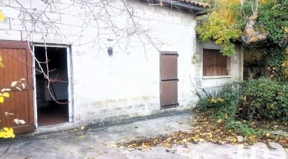 Maison rustique 1 pièce de 37 m² à Millau (12100)