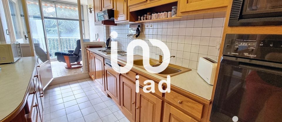 Appartement 6 pièces de 115 m² à Poitiers (86000)