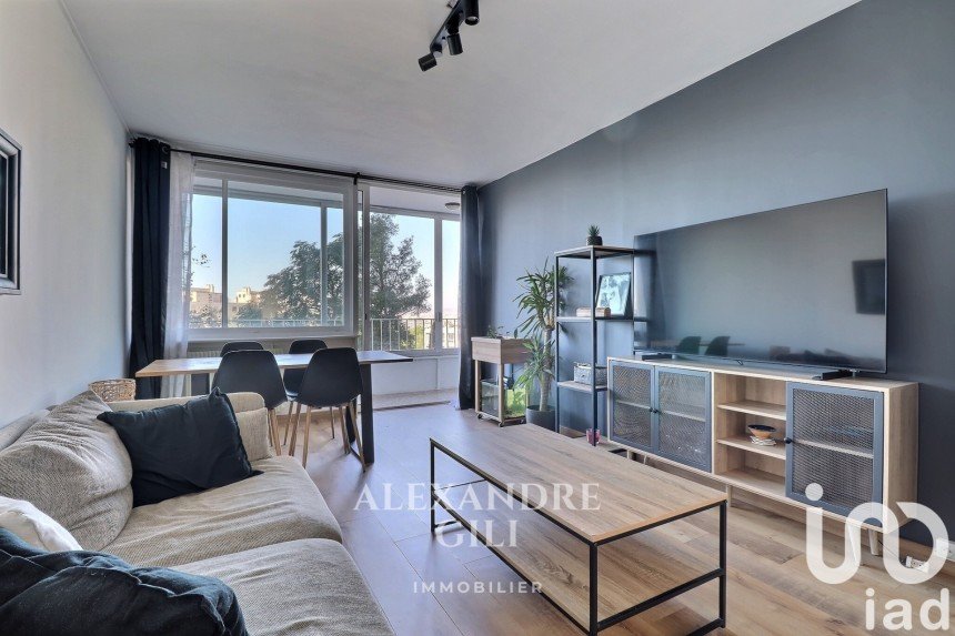 Apartment 5 rooms of 83 m² in Marseille (13009)