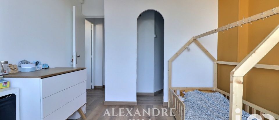 Apartment 5 rooms of 83 m² in Marseille (13009)