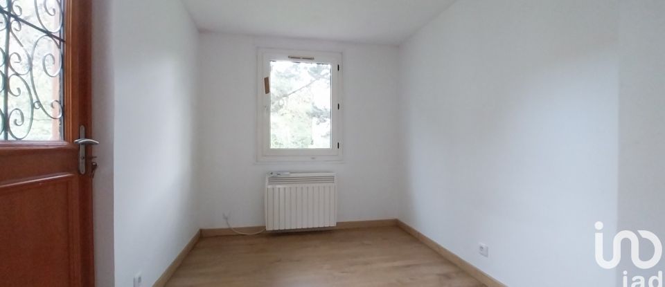 House 4 rooms of 88 m² in Rosny-sous-Bois (93110)