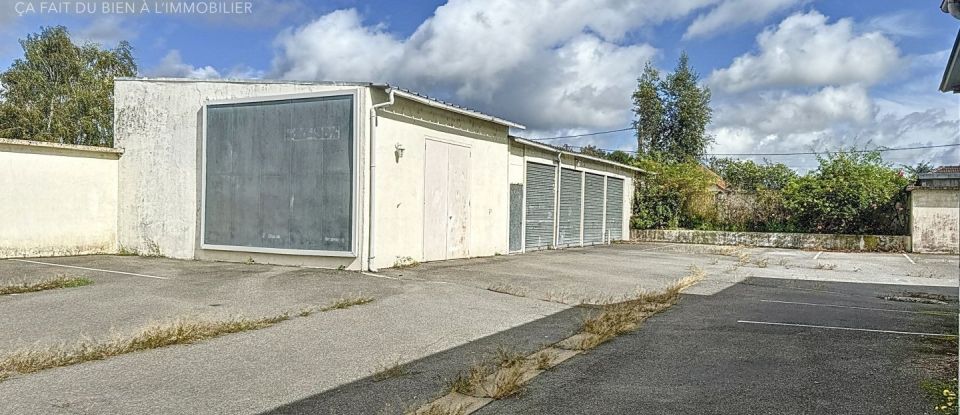 Business premises of 900 m² in Amilly (45200)