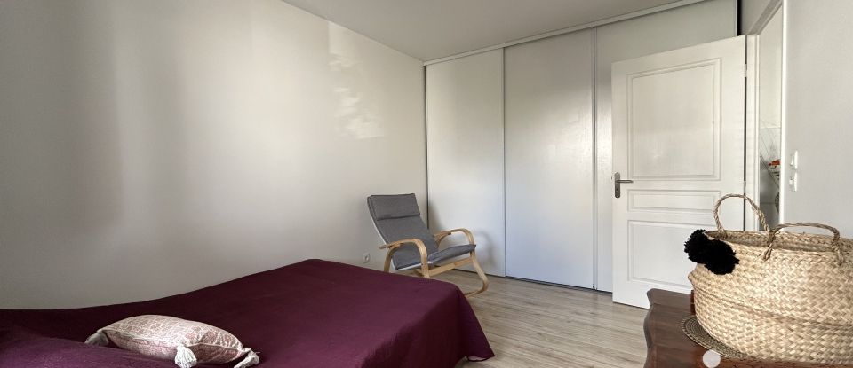 Apartment 2 rooms of 37 m² in Sainte-Geneviève-des-Bois (91700)