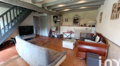 Longere 6 rooms of 140 m² in Saint-Hippolyte (37600)