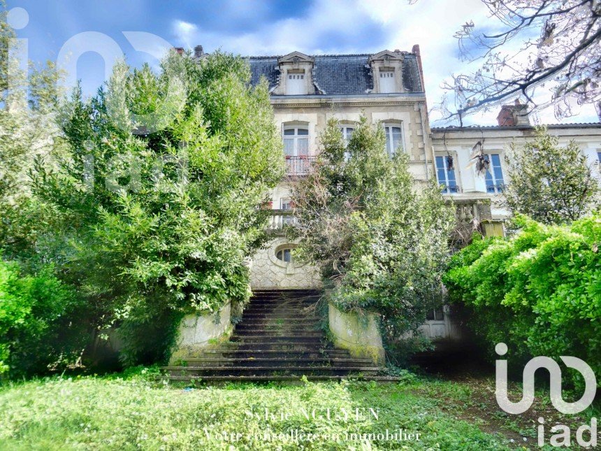 Town house 12 rooms of 280 m² in Angoulême (16000)