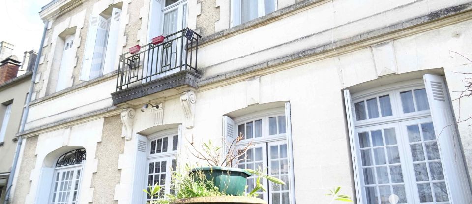 Town house 12 rooms of 280 m² in Angoulême (16000)