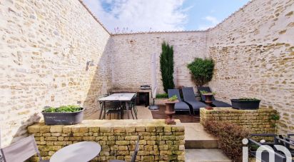 Architect house 6 rooms of 119 m² in Ars-en-Ré (17590)