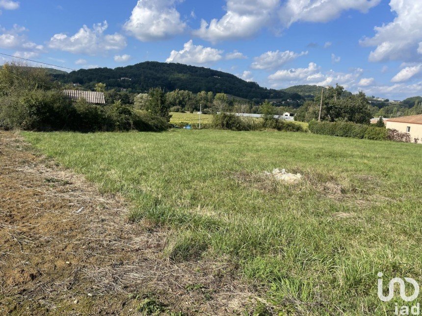 Terrain de 1 315 m² à Dausse (47140)