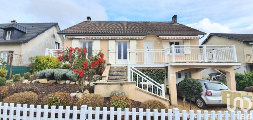 House 7 rooms of 143 m² in Arnac-Pompadour (19230)