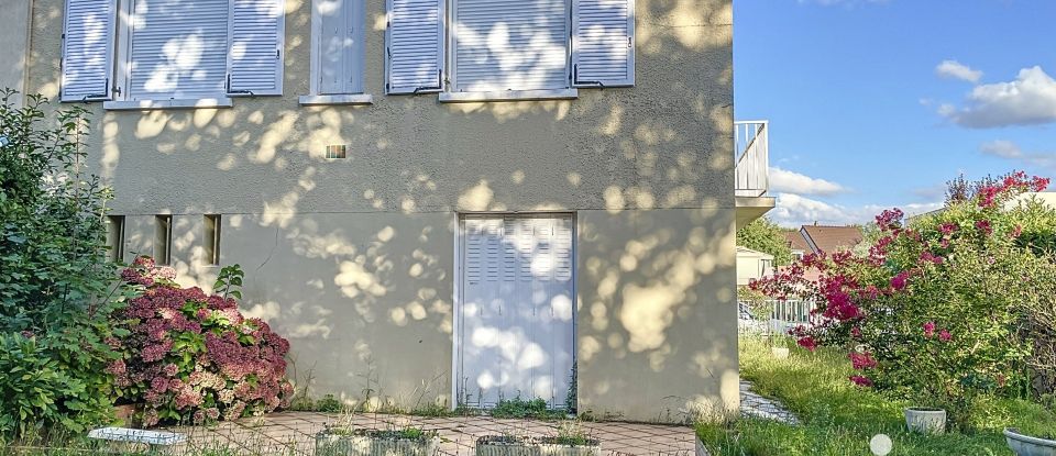 Maison 6 pièces de 77 m² à Coubron (93470)