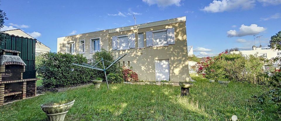 Maison 6 pièces de 77 m² à Coubron (93470)