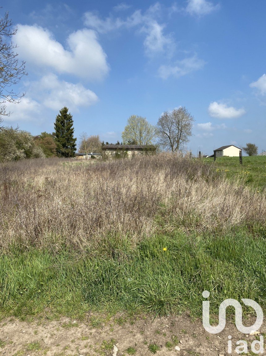 Land of 837 m² in Vaudreching (57320)