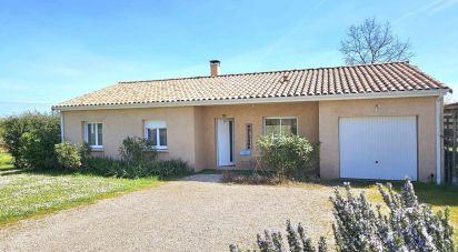 Maison 4 pièces de 95 m² à Castelnau-de-Montmiral (81140)