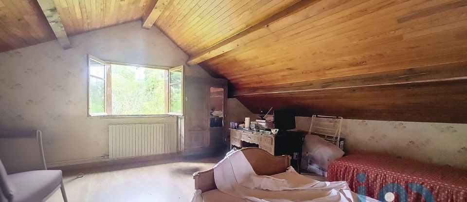 Maison 6 pièces de 96 m² à Chapdes-Beaufort (63230)