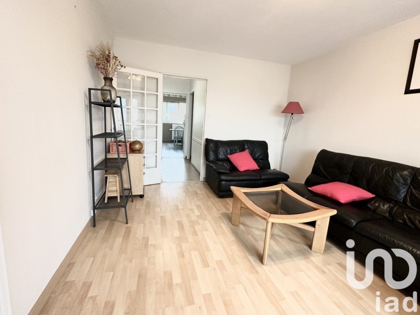 Appartement 4 pièces de 80 m² à La Roche-sur-Yon (85000)