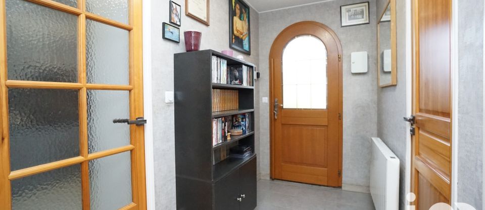 Traditional house 6 rooms of 160 m² in Roissy-en-Brie (77680)