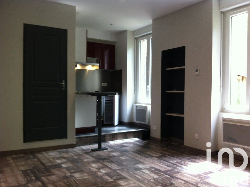 Apartment 1 room of 25 m² in Dijon (21000)