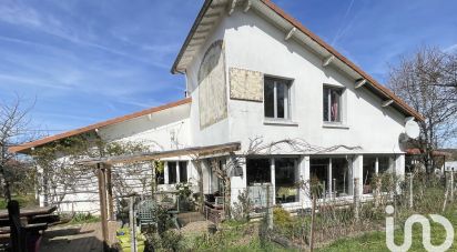 Country house 8 rooms of 175 m² in La Coquille (24450)