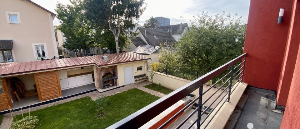 Maison traditionnelle 7 pièces de 165 m² à Champigny-sur-Marne (94500)