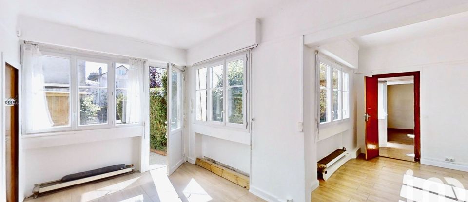 Maison 10 pièces de 194 m² à Versailles (78000)