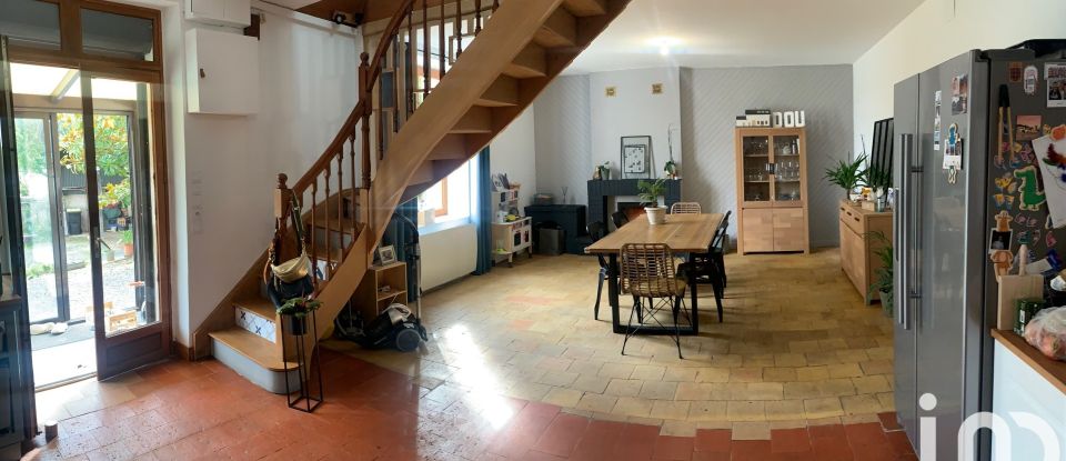 Longère 4 pièces de 135 m² à Noizay (37210)