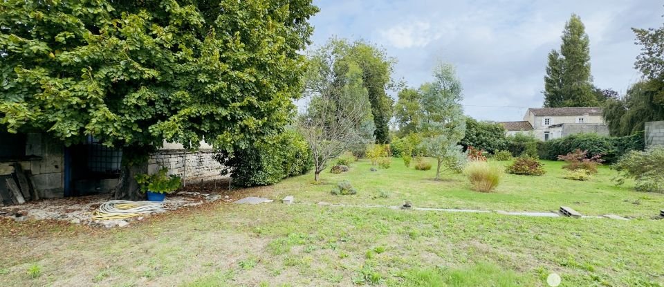 House 5 rooms of 87 m² in L'Isle-d'Espagnac (16340)