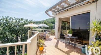 Appartement 5 pièces de 146 m² à Le Bar-sur-Loup (06620)