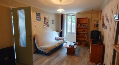 Appartement 5 pièces de 105 m² à Saint-Étienne-Estréchoux (34260)