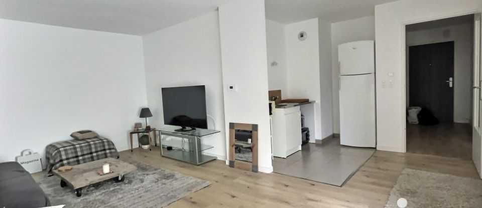 Apartment 2 rooms of 47 m² in Croix (59170)