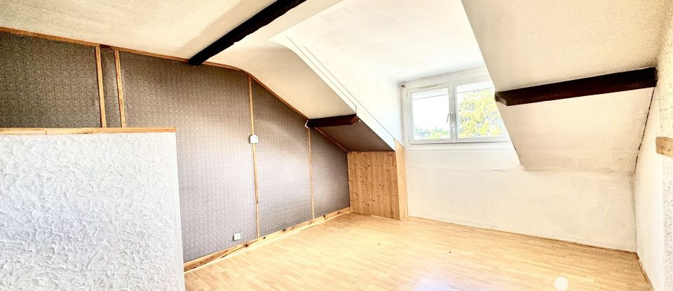 Maison de ville 4 pièces de 85 m² à Cosne-Cours-sur-Loire (58200)