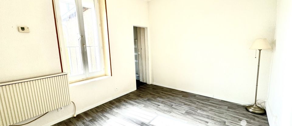 Maison de ville 4 pièces de 85 m² à Cosne-Cours-sur-Loire (58200)