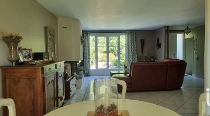 House 8 rooms of 155 m² in Nantes (44300)